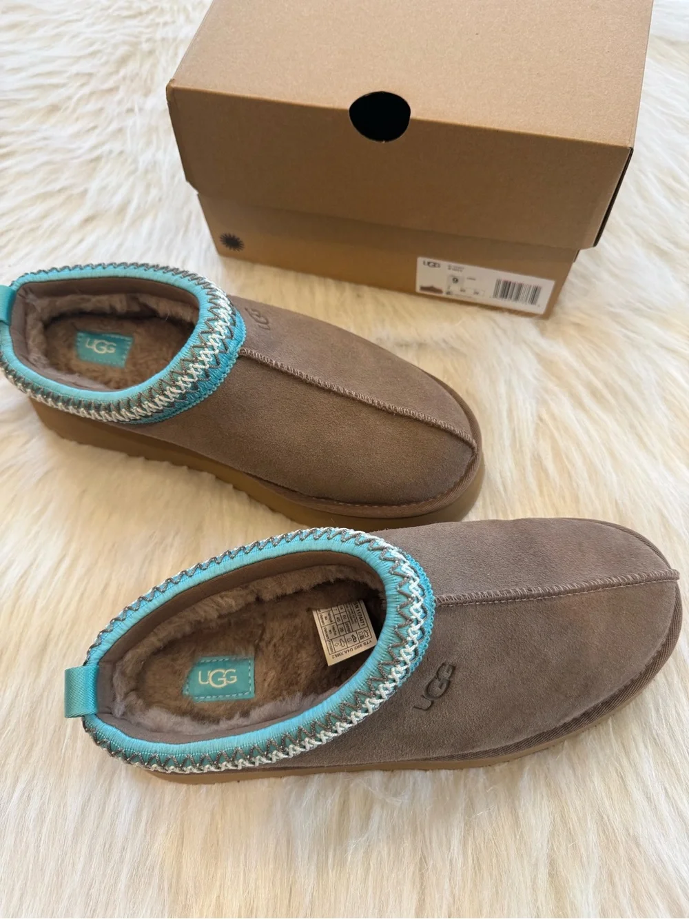 NEW UGG Tazz II Platform Slipper Caribou Sapphire Ice 💙🤍🤎 - Picture 2 of 10